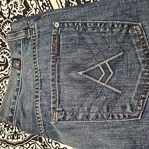 Austyn men's jeans size 30. Look brand new!